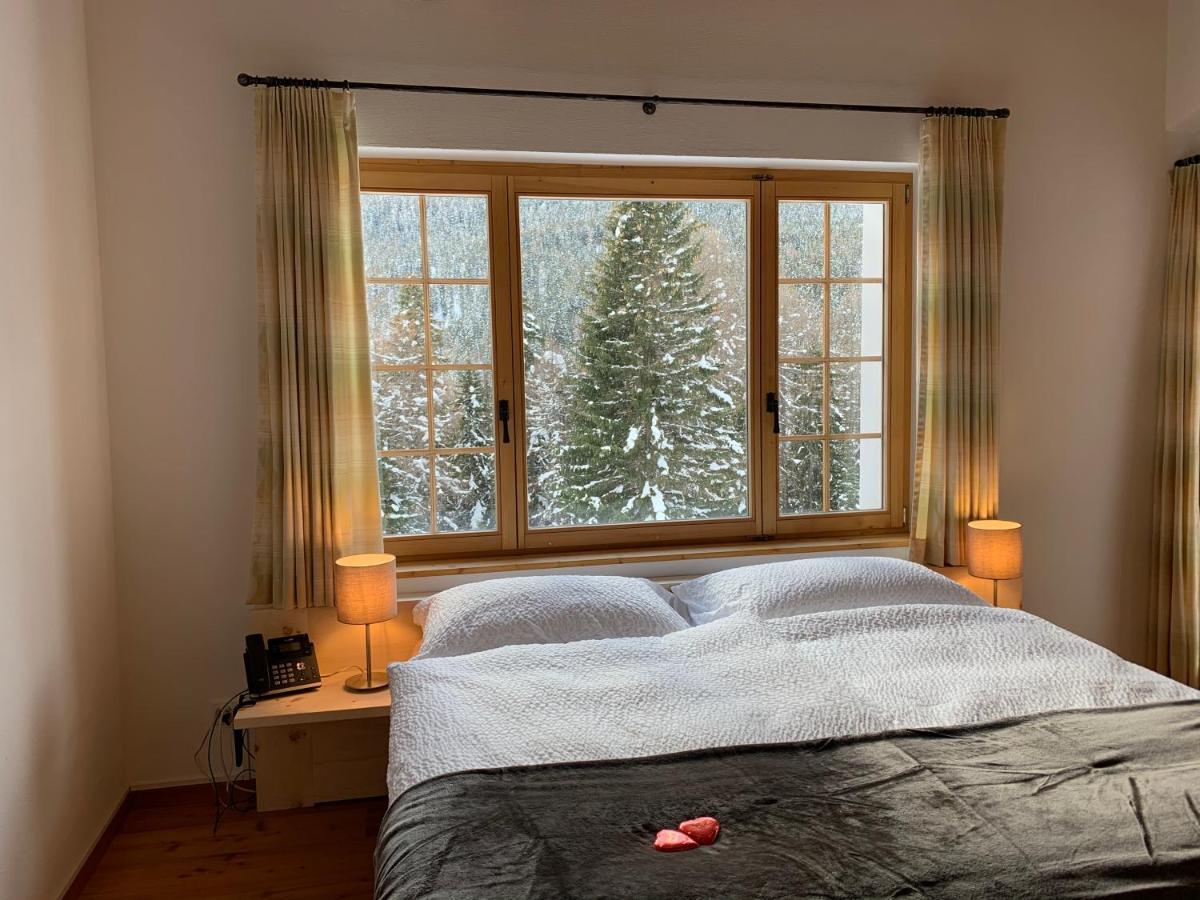Chasa Al Battaporta Hotel Tschierv Екстериор снимка