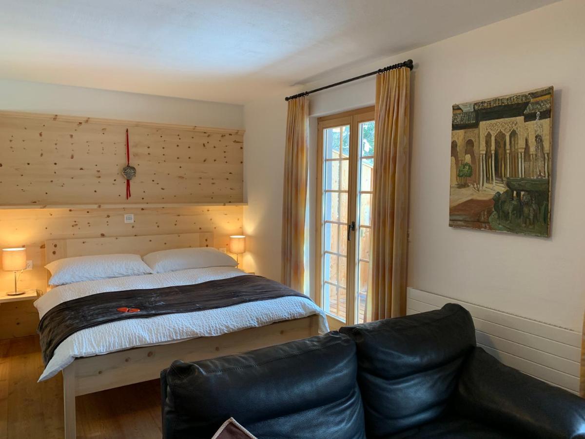 Chasa Al Battaporta Hotel Tschierv Екстериор снимка